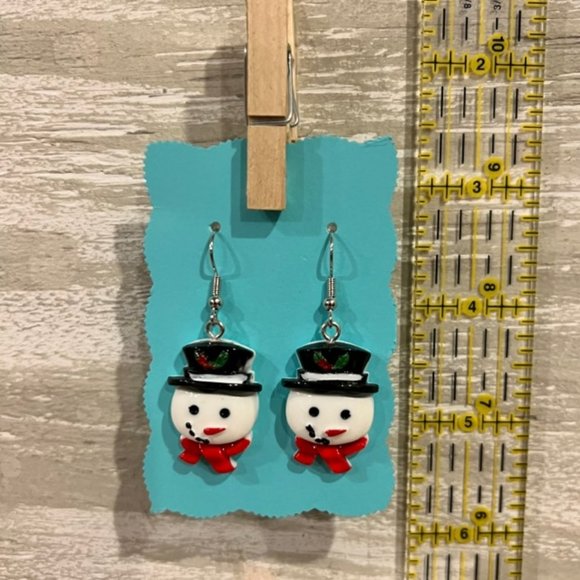 New Snowman Holiday Hanging Earrings - Picture 3 of 5